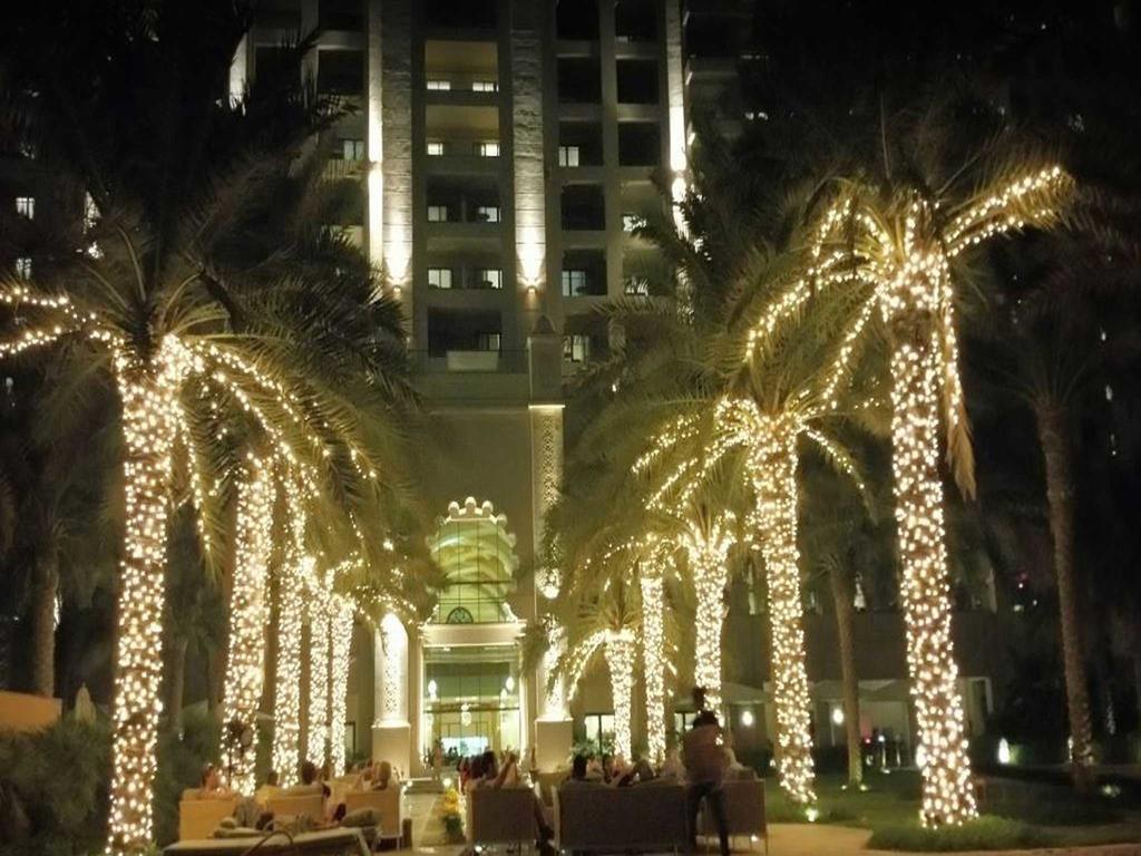 Beachfront Two Bedrooms On Palm Jumeirah By Deluxe Holiday Homes Dubai Eksteriør bilde